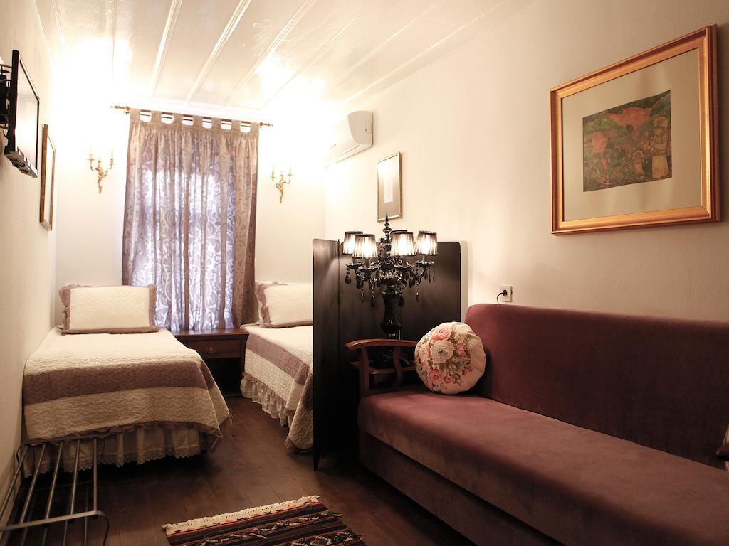 Marjolaine Hotel Ayvalik Quarto foto
